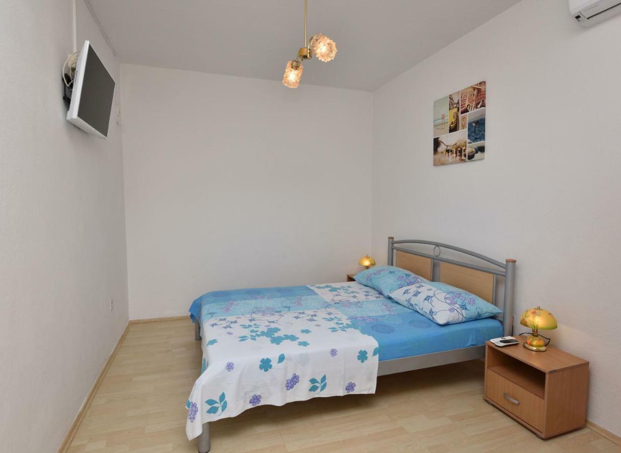 Apartment Dijo I 普利莫顿 外观 照片